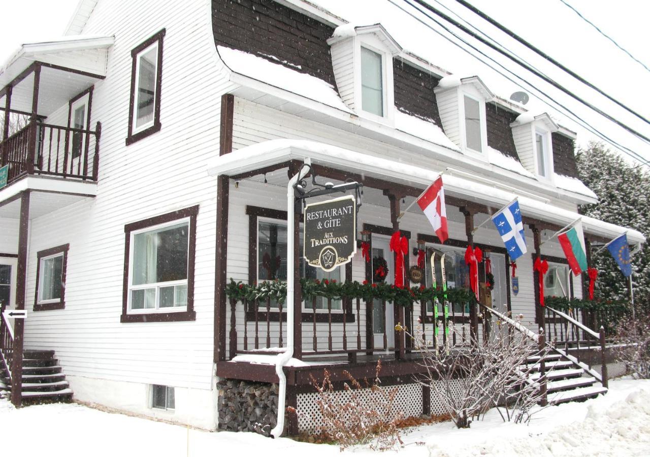 Gite Aux Traditions Saint-Jean-des Piles Exterior foto